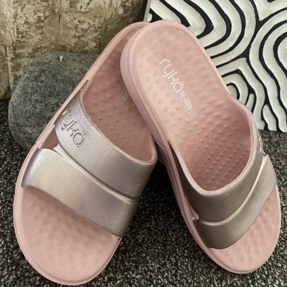 RYKA: Restore Recovery Slide (Size: 6) NWOT - Picture 3 of 9